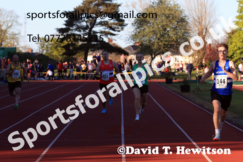 The 300 metres, 2026 NEGP 1, Monkton Stadium. Photo: David T. Hewitson/Sports for All Pics